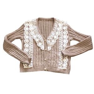 Chic Cable Knit Cardigan with Lace Detail